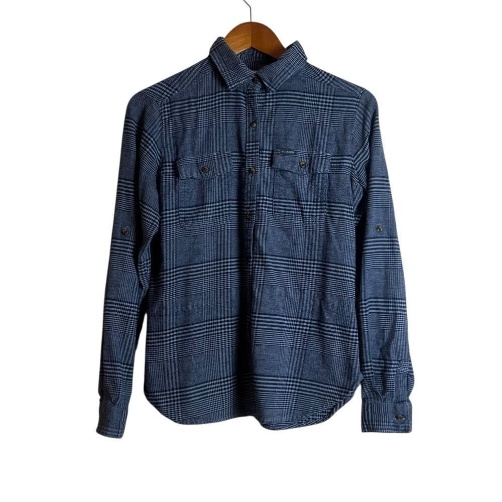 3 for $30! Columbia cotton blend button down shirt